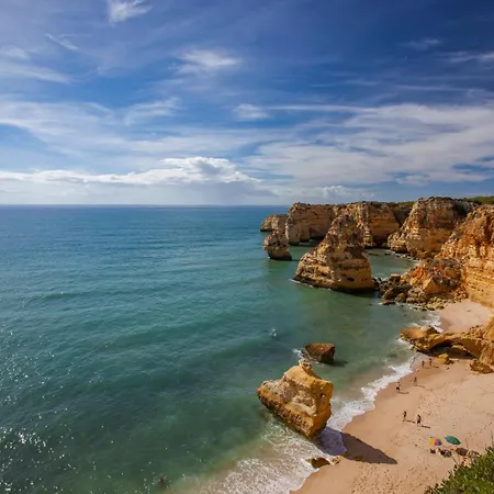 Sunny Haven فيلامورا